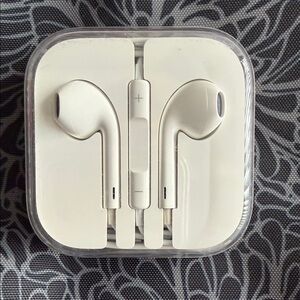 Apple Earpod Headphones with In-line Mic and Volume Controls